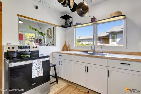 1338 E St, Anchorage, AK 99501 photo 15