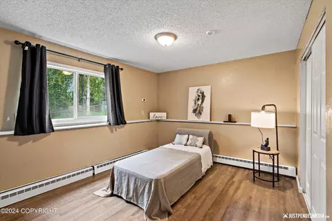 Bedroom - 17351 Baronoff Ave, Eagle River, AK 99577 photo 4 of 7