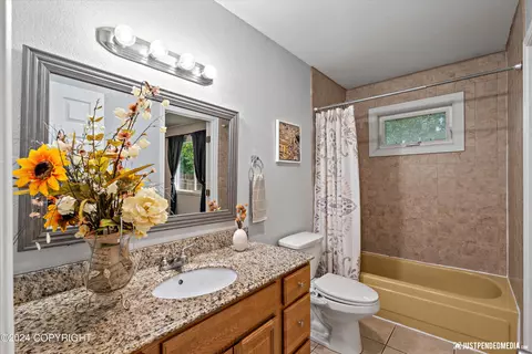 Bath - 17351 Baronoff Ave, Eagle River, AK 99577 photo 1 of 2
