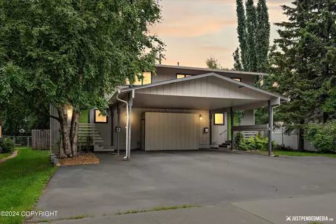 1601 W 15th Ave, Anchorage, AK 99501