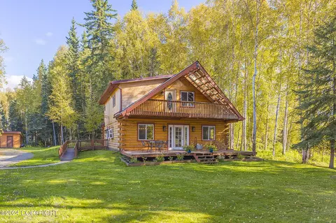 2550 Pegasus Dr, Fairbanks, AK 99712