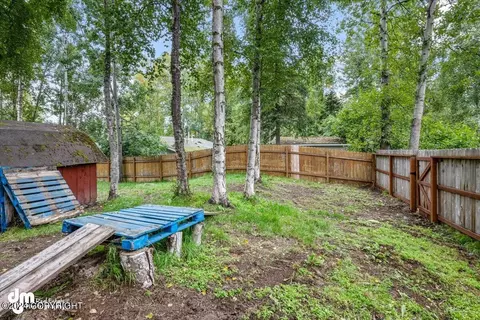 Exterior - 18705 Second St, Eagle River, AK 99577 photo 14 of 18