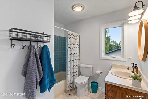 17546 Teklanika Dr, Eagle River, AK 99577 photo 40