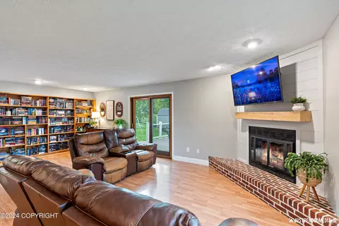 17546 Teklanika Dr, Eagle River, AK 99577 photo 23