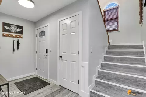 Entry Way - 3601 Raspberry Rd # 7A, Anchorage, AK 99502 photo 2 of 3
