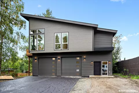 7446 Zurich St, Anchorage, AK 99507