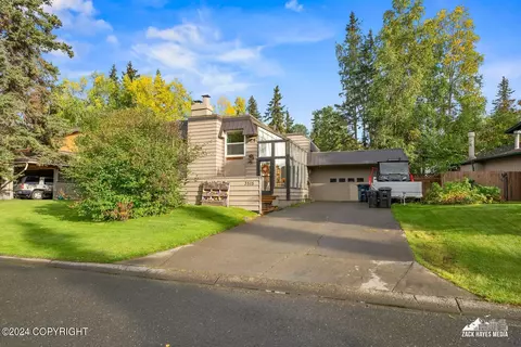 3515 Fordham Dr, Anchorage, AK 99508