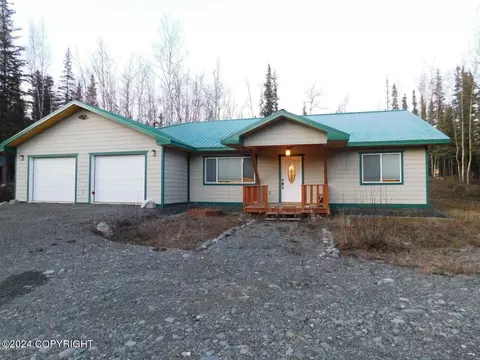 37529 Samsel Rd, Sterling, AK 99672
