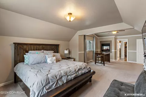 Bedroom - 13259 Rosser Dr, Eagle River, AK 99577 photo 9 of 10