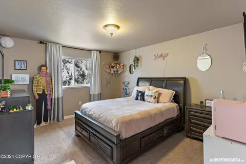 Bedroom - 13259 Rosser Dr, Eagle River, AK 99577 photo 4 of 10