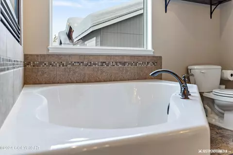 Bath - 13259 Rosser Dr, Eagle River, AK 99577 photo 7 of 7