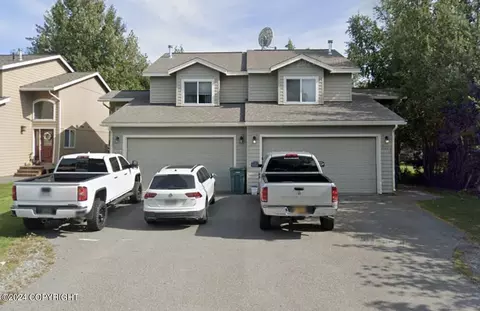 9261 Noblewood St, Anchorage, AK 99502