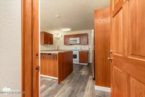 8215 E Second Ave, Anchorage, AK 99504 photo 5