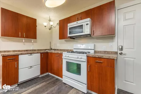 8215 E Second Ave, Anchorage, AK 99504 photo 9