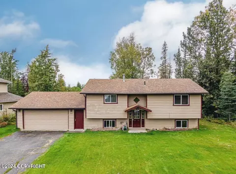 360 W Arlington Ave, Soldotna, AK 99669