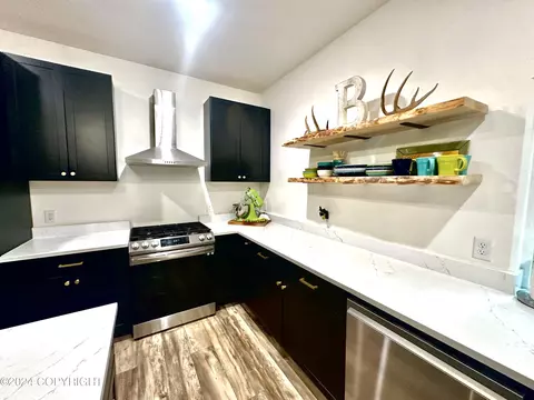 Kitchen - 1070 E Fairview Loop, Wasilla, AK 99654 photo 5 of 10