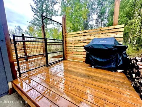Exterior - 1070 E Fairview Loop, Wasilla, AK 99654 photo 4 of 10