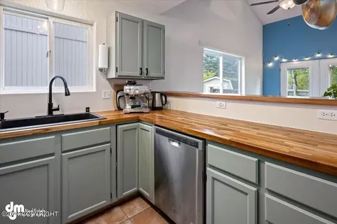 4841 Leah Ct, Anchorage, AK 99508 photo 16