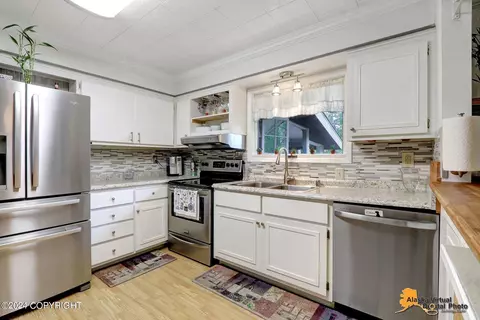 16523 Davis St, Eagle River, AK 99577 photo 14