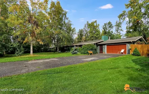 16523 Davis St, Eagle River, AK 99577 photo 3