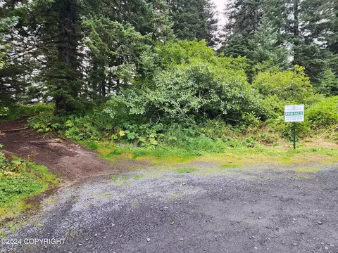 902 Pillar Mountain Rd, Kodiak, AK 99615