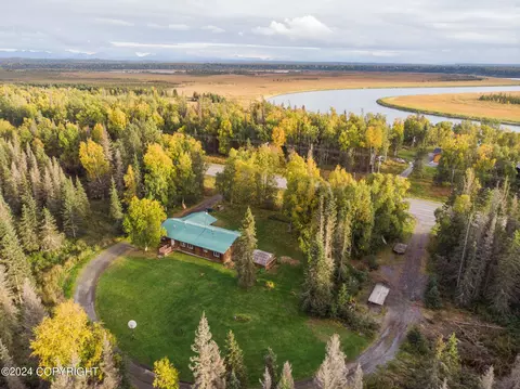 2561 Beaver Loop Rd, Kenai, AK 99611 photo 2