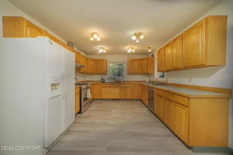 2561 Beaver Loop Rd, Kenai, AK 99611 photo 7