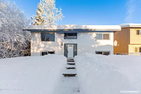 4441 E 5th Ave, Anchorage, AK 99508 photo 8