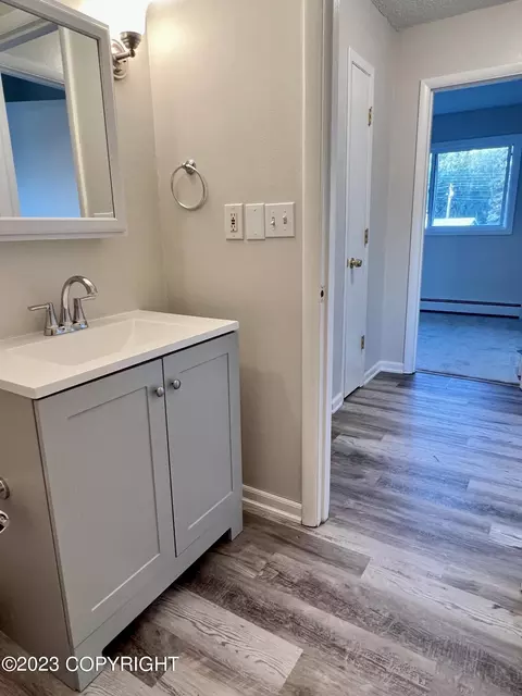 4441 E 5th Ave, Anchorage, AK 99508 photo 49