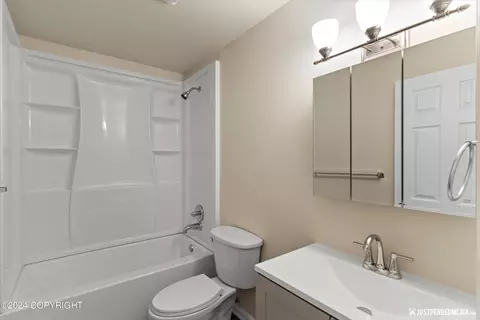 4441 E 5th Ave, Anchorage, AK 99508 photo 48