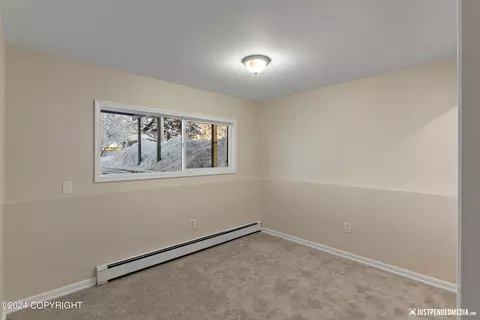 4441 E 5th Ave, Anchorage, AK 99508 photo 44