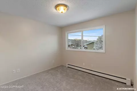 4441 E 5th Ave, Anchorage, AK 99508 photo 33