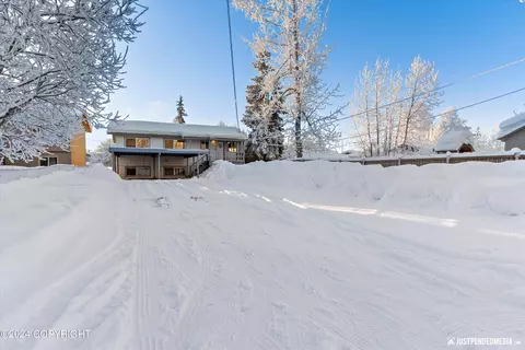 4441 E 5th Ave, Anchorage, AK 99508