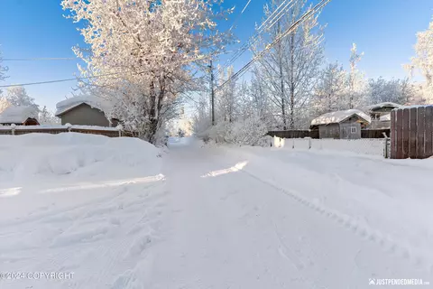 4441 E 5th Ave, Anchorage, AK 99508 photo 2