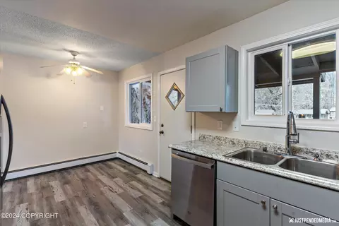 4441 E 5th Ave, Anchorage, AK 99508 photo 25