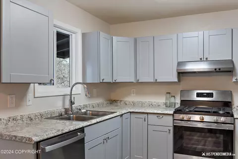 4441 E 5th Ave, Anchorage, AK 99508 photo 17