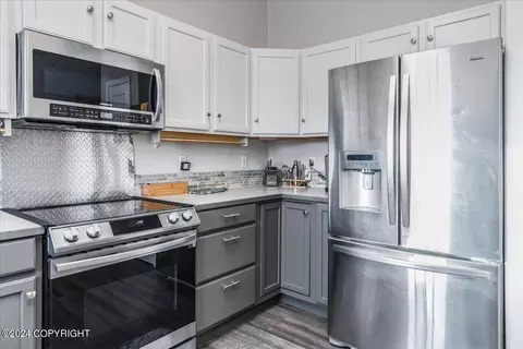 Kitchen - 2044 Casey Cusack Loop, Anchorage, AK 99515 photo 6 of 6