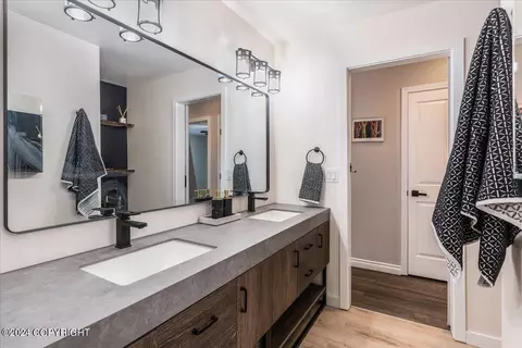 Bath - 2044 Casey Cusack Loop, Anchorage, AK 99515 photo 2 of 3