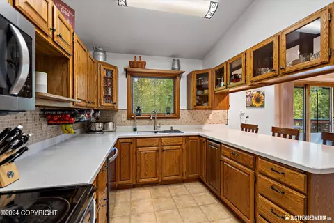 10413 Tradition Ave, Eagle River, AK 99577 photo 22
