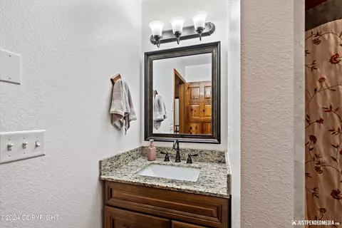 10413 Tradition Ave, Eagle River, AK 99577 photo 27
