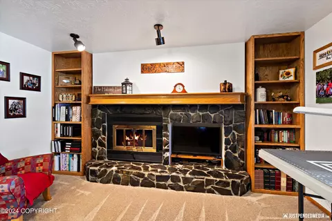 10413 Tradition Ave, Eagle River, AK 99577 photo 36