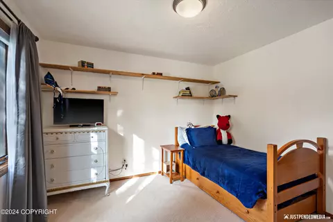 10413 Tradition Ave, Eagle River, AK 99577 photo 34