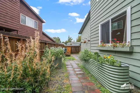 3257 Wiley Post Loop, Anchorage, AK 99517 photo 7