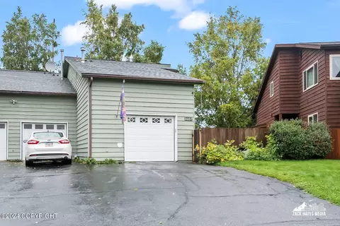 3257 Wiley Post Loop, Anchorage, AK 99517 photo 3