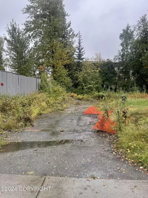 2397 Waldron Dr, Anchorage, AK 99507 photo 7