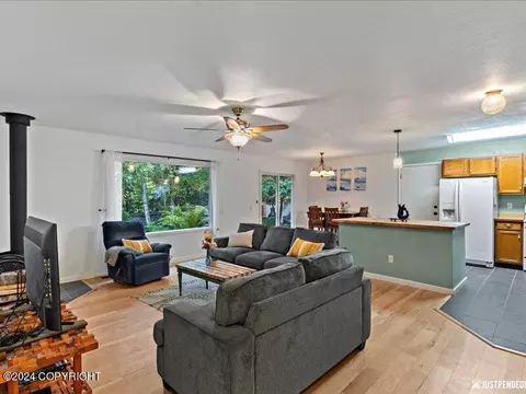 Living - 18315 Gavin Cir, Eagle River, AK 99577 photo 3 of 3