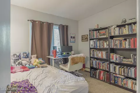Bedroom - 439 Eighth Ave, North Pole, AK 99705 photo 4 of 5