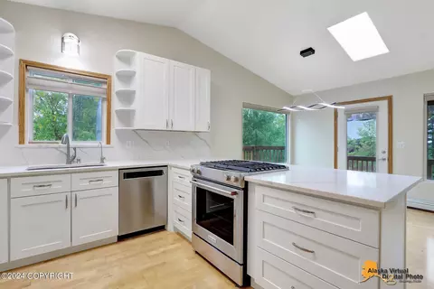 Kitchen - 17615 Lacey Dr, Eagle River, AK 99577 photo 3 of 5