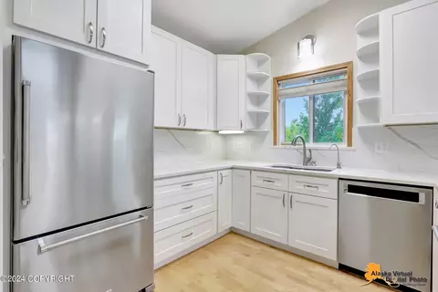 Kitchen - 17615 Lacey Dr, Eagle River, AK 99577 photo 4 of 5