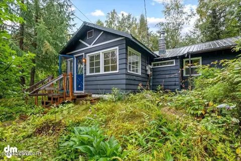 1503 W 45th Ave, Anchorage, AK 99503